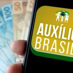 Primeiro mês do Auxílio Brasil pagará R$ 239 milhões a 962 mil famílias no MA; veja a distribuição