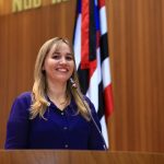 Sancionada lei da deputada Detinha que cria plataforma em portais para tradução de conteúdo digital em Libras