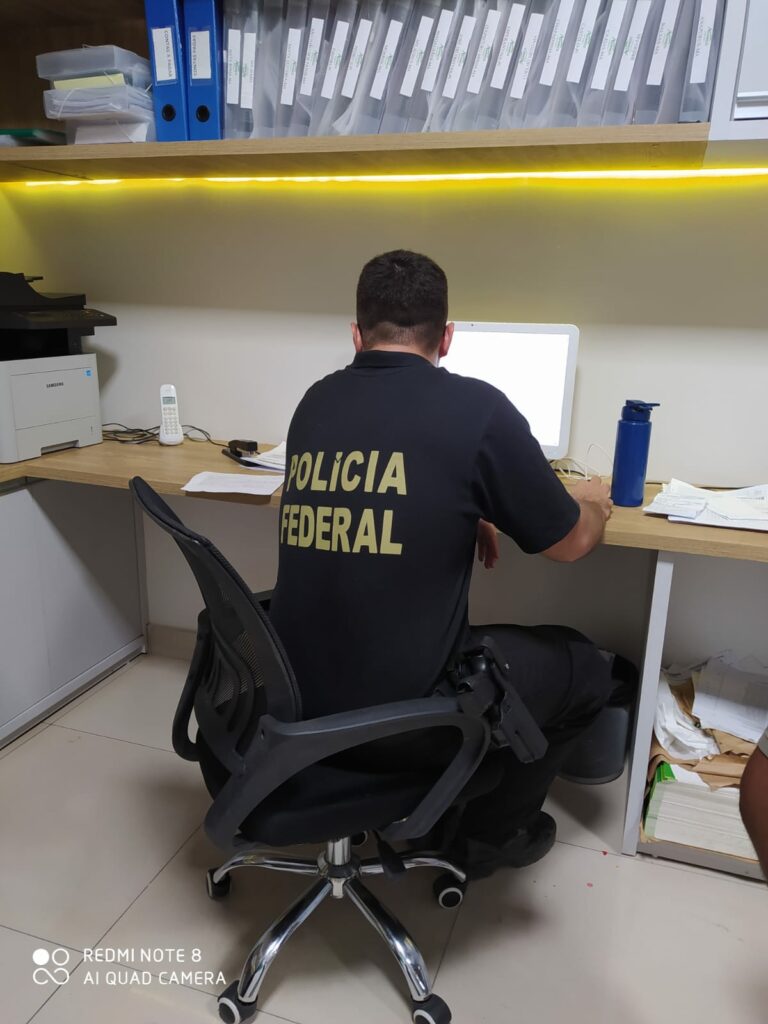 WhatsApp-Image-2022-11-17-at-08.29.43-768x1024 Polícia Federal realiza operação contra fraudes em recursos ao combate da Covid-19 em Pedreiras (MA)