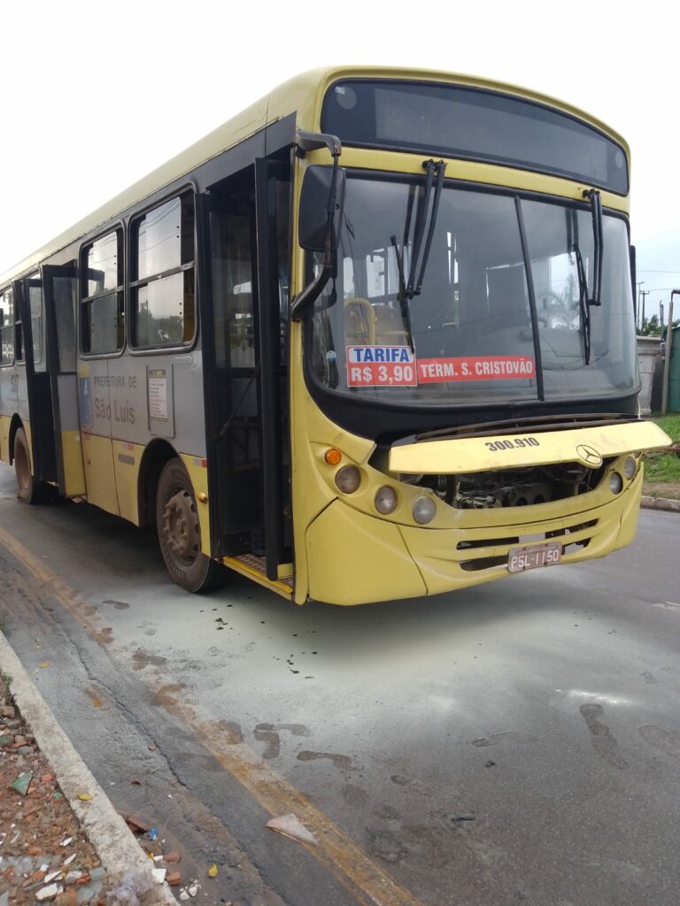 WhatsApp-Image-2023-02-17-at-16.24.10-768x1024 Dois ônibus registram princípio de incêndio em São Luís em menos de 12 horas
